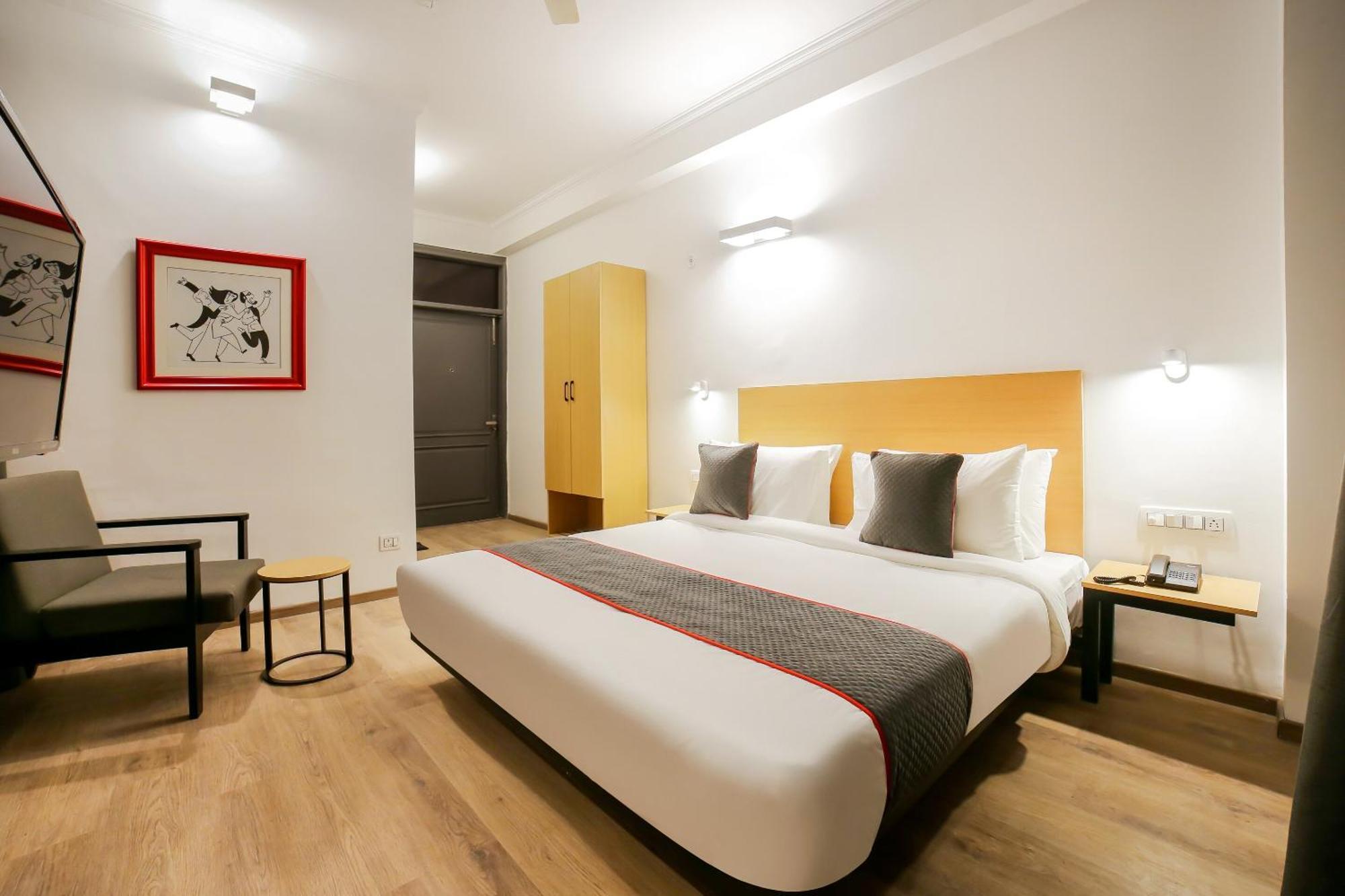 Townhouse 330 Dlf Phase-2 Near Leisure Valley Park Gurgaon Dış mekan fotoğraf