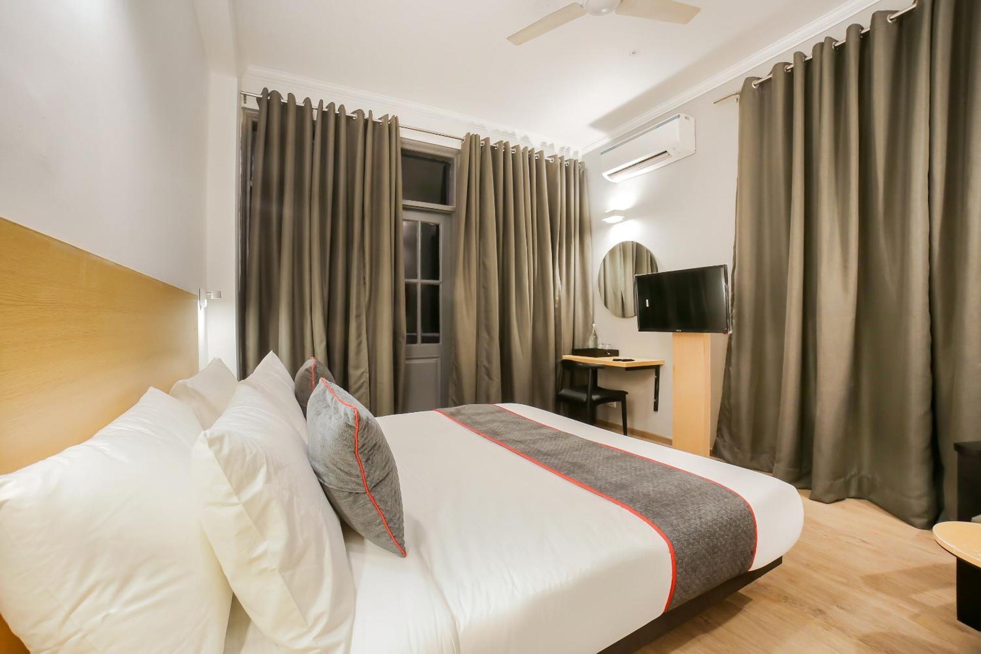 Townhouse 330 Dlf Phase-2 Near Leisure Valley Park Gurgaon Dış mekan fotoğraf