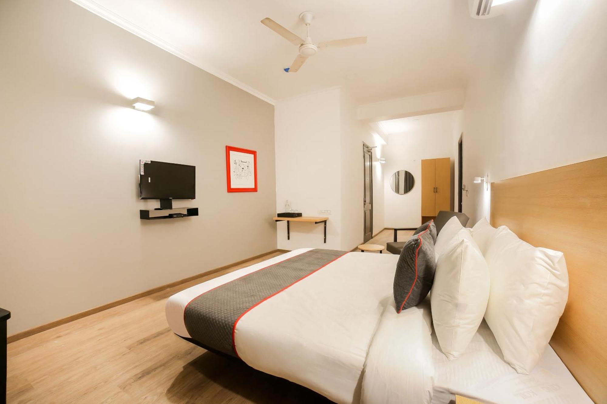 Townhouse 330 Dlf Phase-2 Near Leisure Valley Park Gurgaon Dış mekan fotoğraf