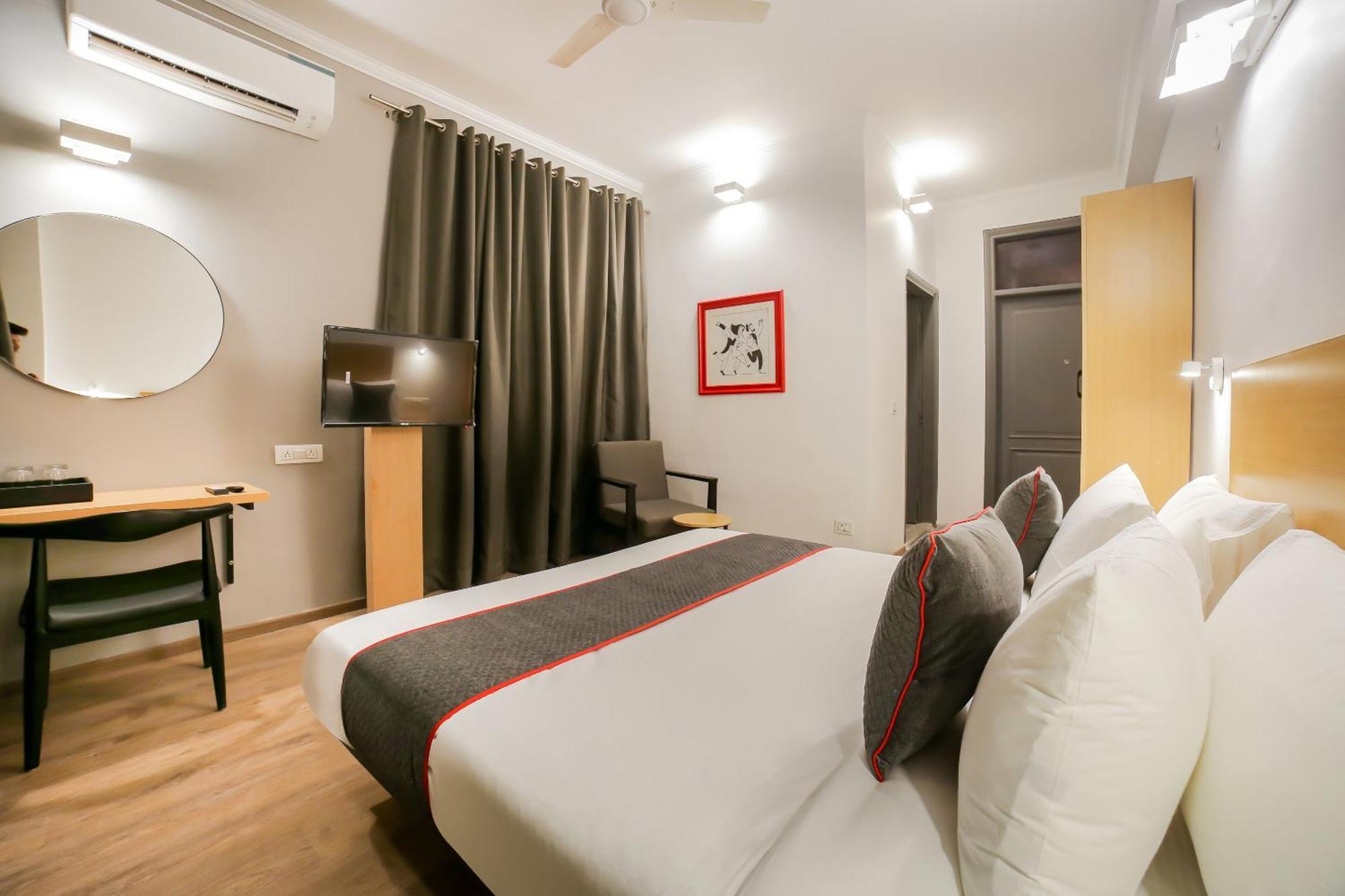 Townhouse 330 Dlf Phase-2 Near Leisure Valley Park Gurgaon Dış mekan fotoğraf